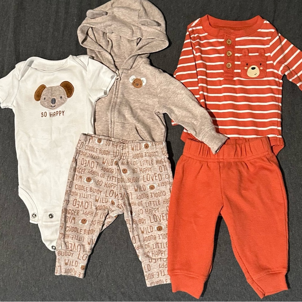 Adorable Baby Clothing Set with Koala Print and Bear